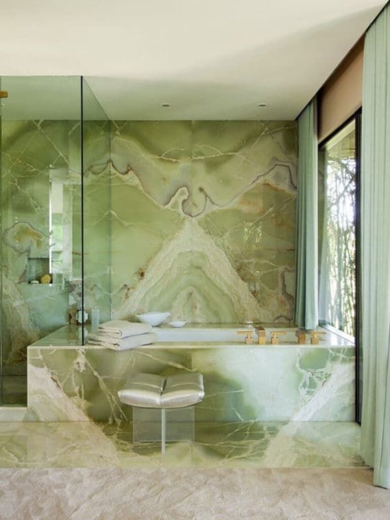 Green Onyx Marble in Kishangarh