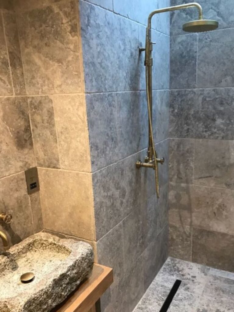 Silver Travertine Marble in Kishangarh